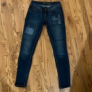 Ladies Levi’s demi curve low rise skinny jeans size 0/24.